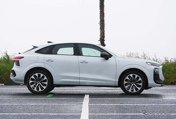 アウディ Q3スポーツバック TFSI クワトロ