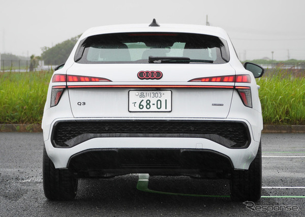 アウディ Q3スポーツバック TFSI クワトロ
