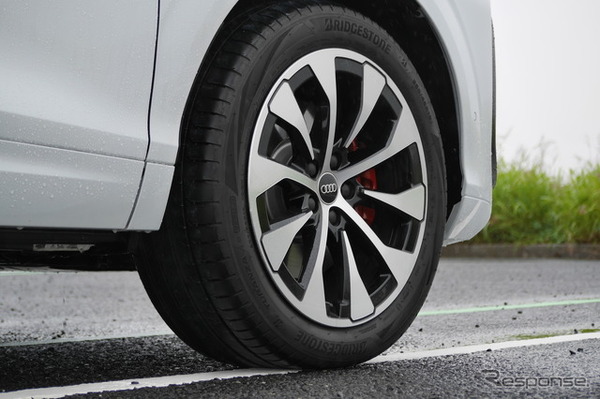 アウディ Q3スポーツバック TFSI クワトロ