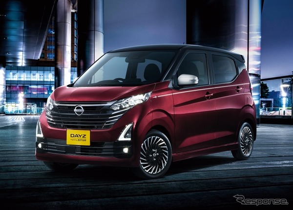 日産デイズ「ハイウェイスター アーバンクロム」
