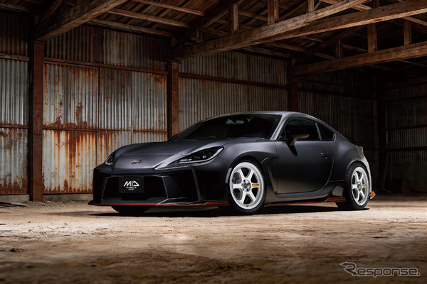 MIDレーシング R06 × トヨタ GR86