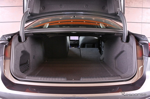 アウディ A6 TSFI 200kw