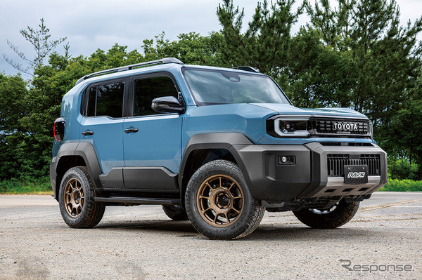 レイズ ボルクレーシング ZE40X（ブロンズアルマイト） × トヨタ ランドクルーザー FJ