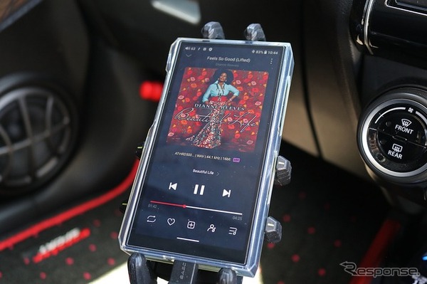 オーディオプレイヤーにはFiioのM23をチョイス。高音質再生のもうひとつの要になっている。