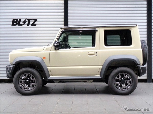 ブリッツ DAMPER ZZ-Rリフトアップモデル　ジムニーシエラ装着例（基準車高：フロント 35mmアップ / リア 35mmアップ）
