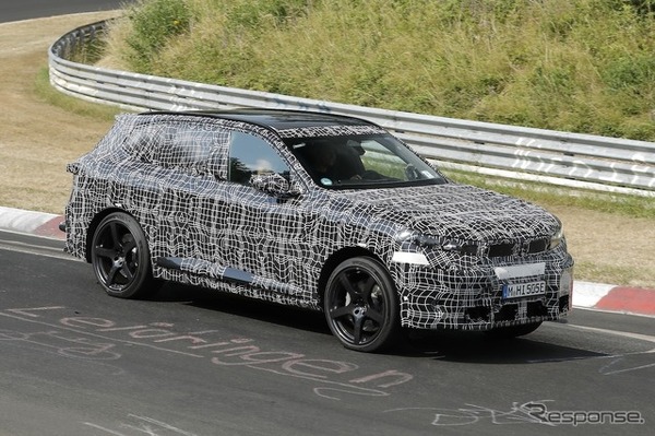 BMW iX5 M 市販型のプロトタイプ