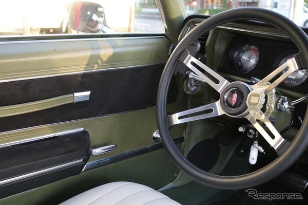 51年前のアメ車でスマホの音楽を楽しむ！ 1971年型オールズモビル『カトラス』を現代オーディオ化［car audio newcomer］by 東京車楽　前編