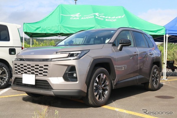 イーストデモカー トヨタRAV4