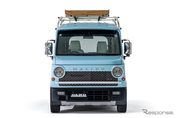 ダムドの「トラックミラー for N-VAN」と「ルーフバイザー for N-VAN」装着車両