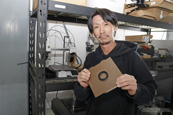3Dプリンターを使って実際にパーツを作ってみた。こちらのツイーターリング程度であれば15分ほどで完成する。