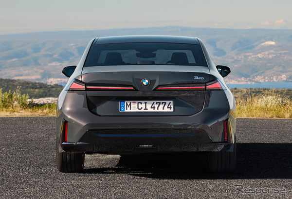 BMW 3シリーズ 新型（320）