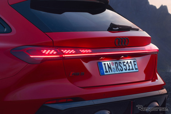 アウディ RS 5 新型