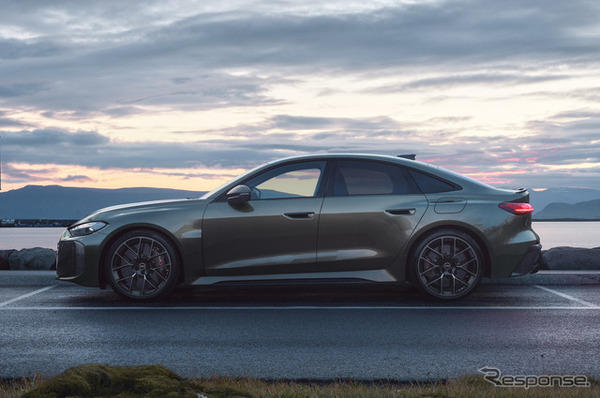 アウディ RS 5 新型
