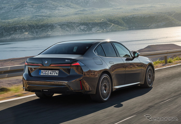 BMW 3シリーズ 新型（320）