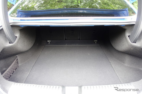 メルセデスベンツ CLA 180
