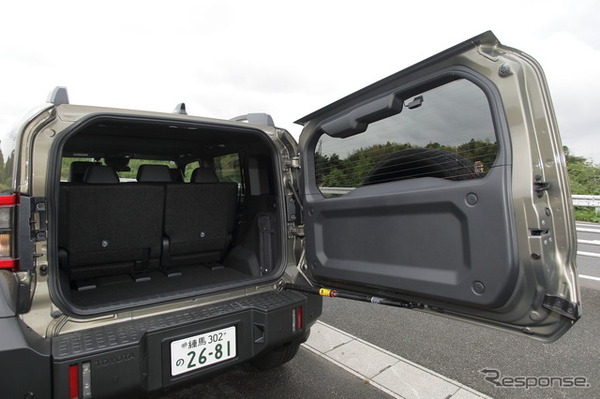 トヨタ ランドクルーザー FJ