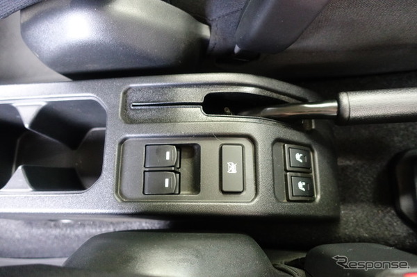 スズキ ジムニーノマド AT車