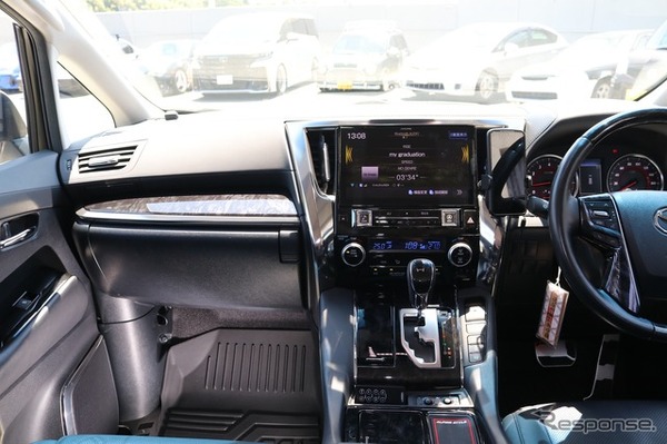 「こんな音が入っていたのか！」ヴェルファイアのスピーカー交換で激変した音楽体験【car audio newcomer】by Warps　後編