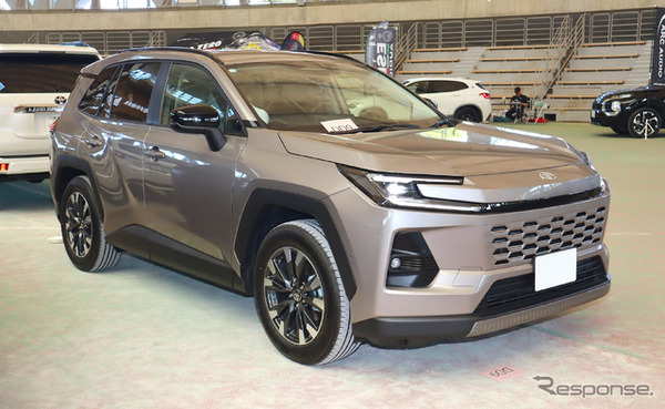 トヨタ・RAV4（ショップデモカー）by イースト
