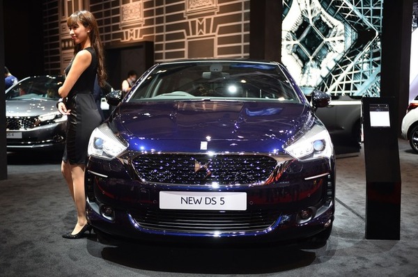 DS DS5 エディション 1955（東京モーターショー15）