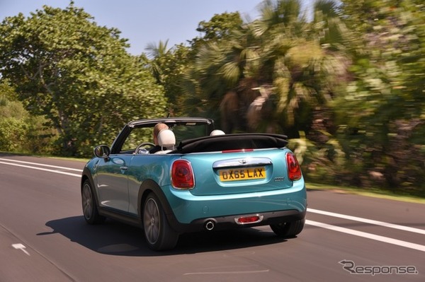 新型MINIコンバーチブル