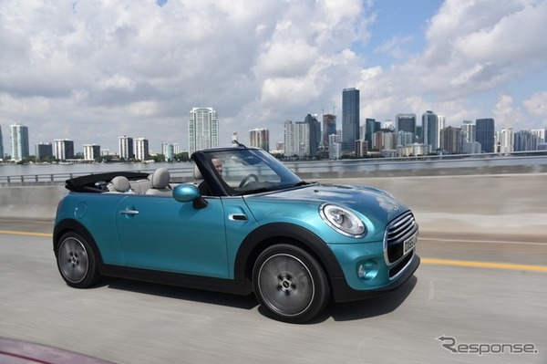 新型MINIコンバーチブル