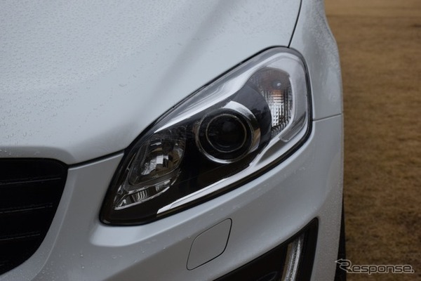 ボルボ XC60 T6 AWD R-デザイン