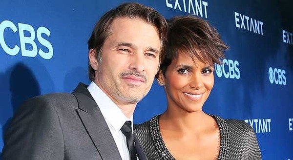 オリヴィエ・マルティネス＆ハル・ベリー-(C) Getty Images