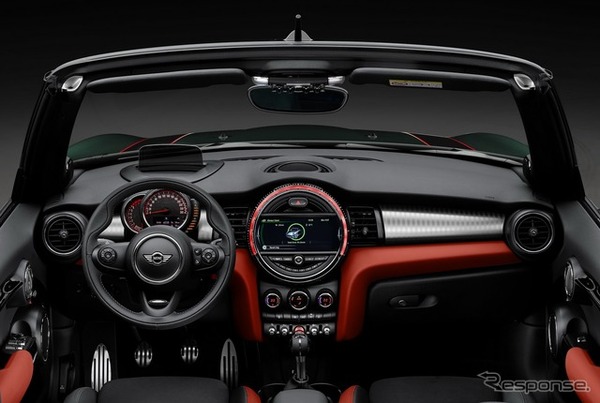 新型MINI コンバーチブルのジョンクーパーワークス