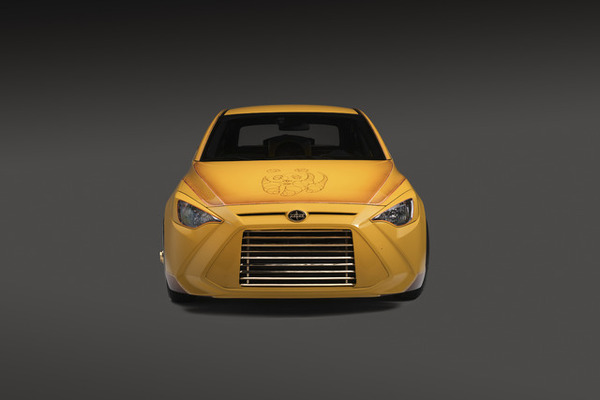 サイオン iA のカスタマイズカー