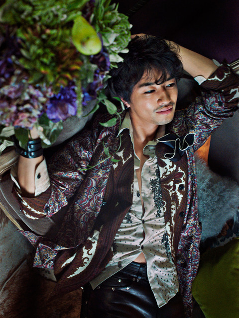 斎藤工 - (C) mika ninagawa