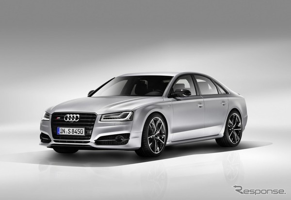 アウディ S8プラス
