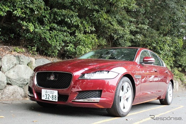 ジャガー XF