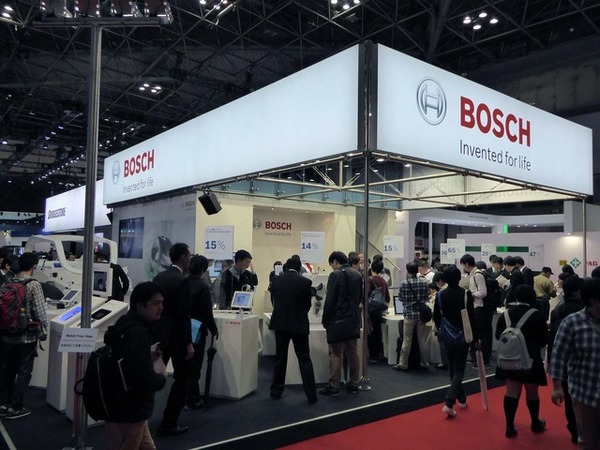東ホール5付近に構えるボッシュのブース