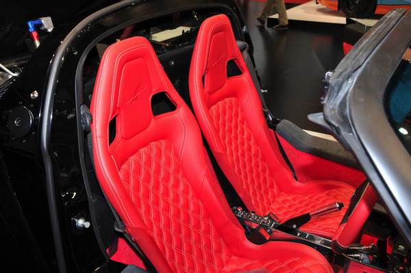 KEN OKUYAMA DESIGN kode9 プロダクションモデル（東京モーターショー15）