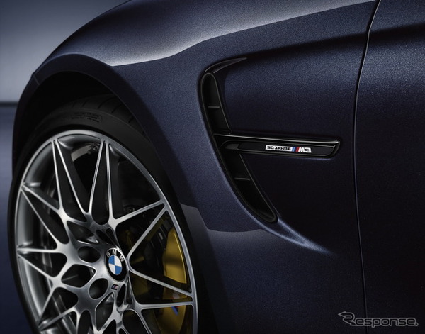 BMW M3 の30イヤーズM3