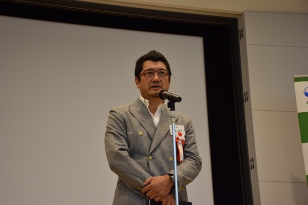 審査委員長 奥山清行氏