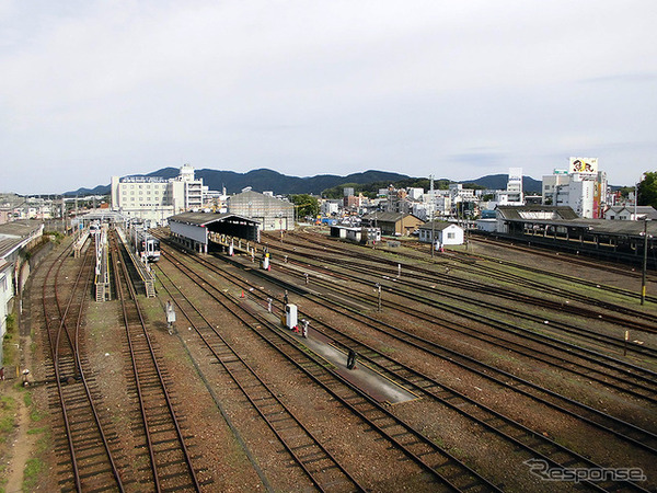 JR参宮線はキハ40が姿を消し、新しいキハ25が活躍（AIR & BUS成田発伊勢行きツアー）