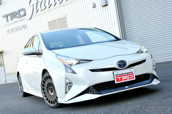 トヨタ プリウス TRDパーツ