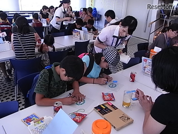 夏休み親子見学ツアー（2015年開催のようす）