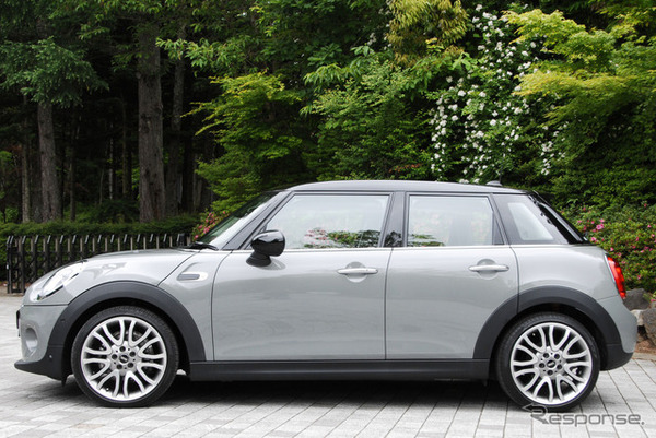 MINI クーパーD 5ドア