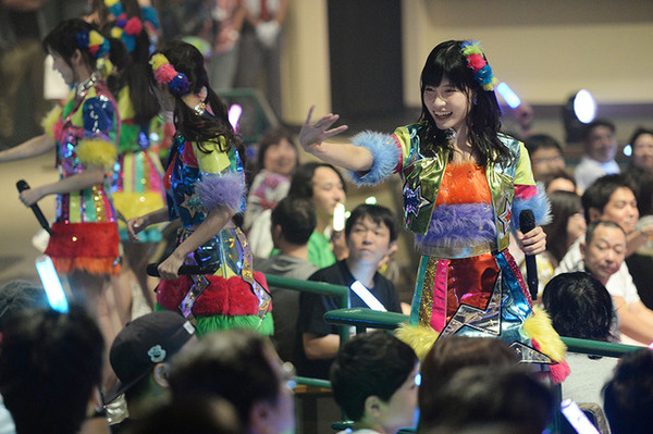 「AKB48 グループ選抜“やり過ぎ”サマー」ライブ