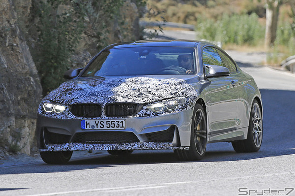 BMW M4 スクープ写真