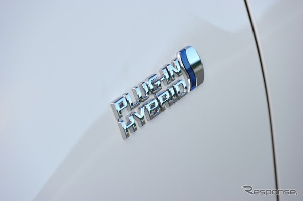 トヨタ プリウスPHV 新型