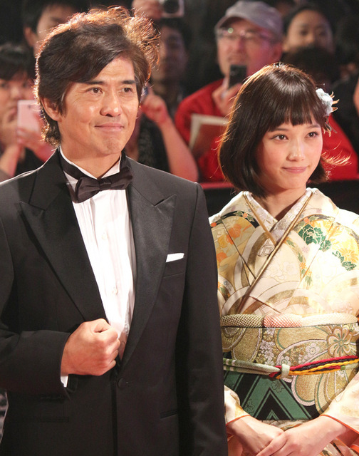 佐藤浩市、本田翼／第28回東京国際映画祭レッドカーペットイベント
