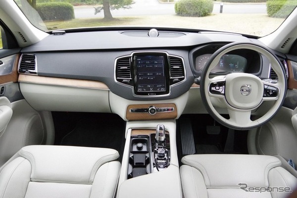 ボルボ XC90 T8 Twin Engine AWD Inscription