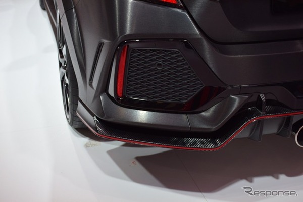 ホンダ シビック タイプR プロトタイプ（パリモーターショー16）