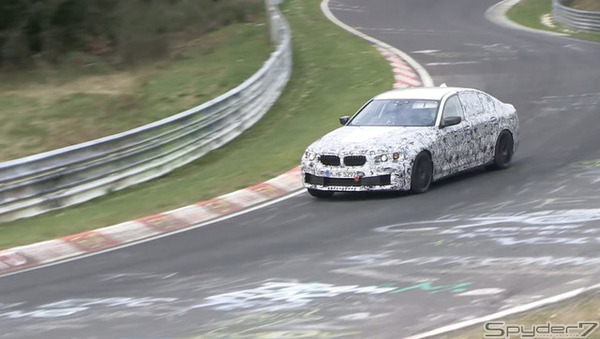 BMW M5スクープ動画