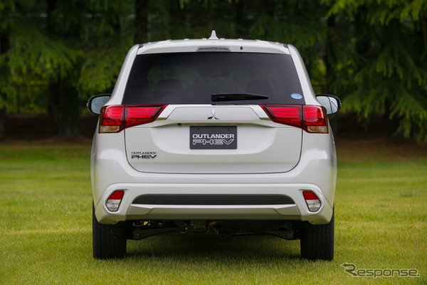 三菱 アウトランダー PHEV
