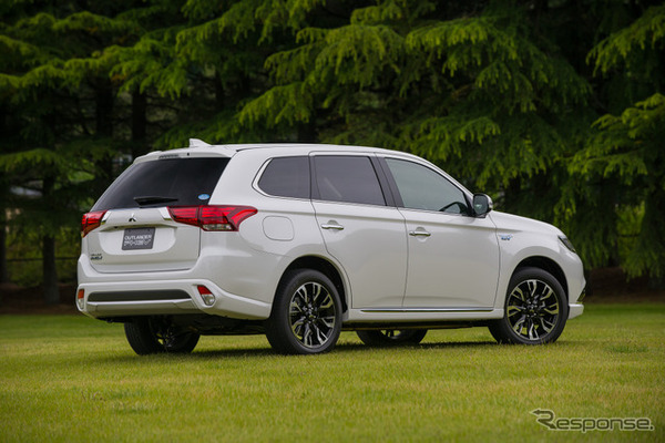 三菱 アウトランダー PHEV